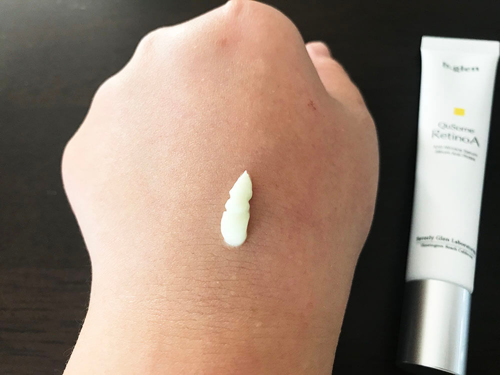少しの量で顔全体によく伸びます。